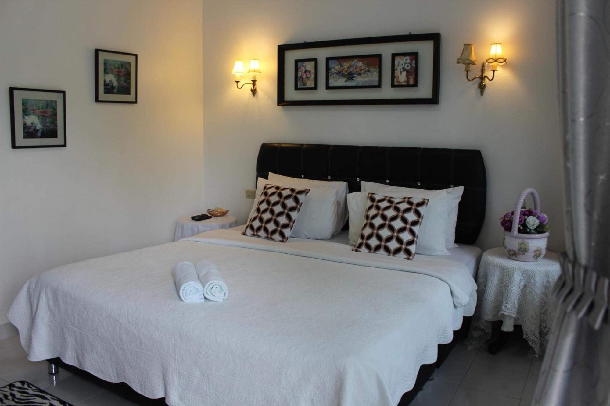 White Elephant Resort Surin Exterior foto