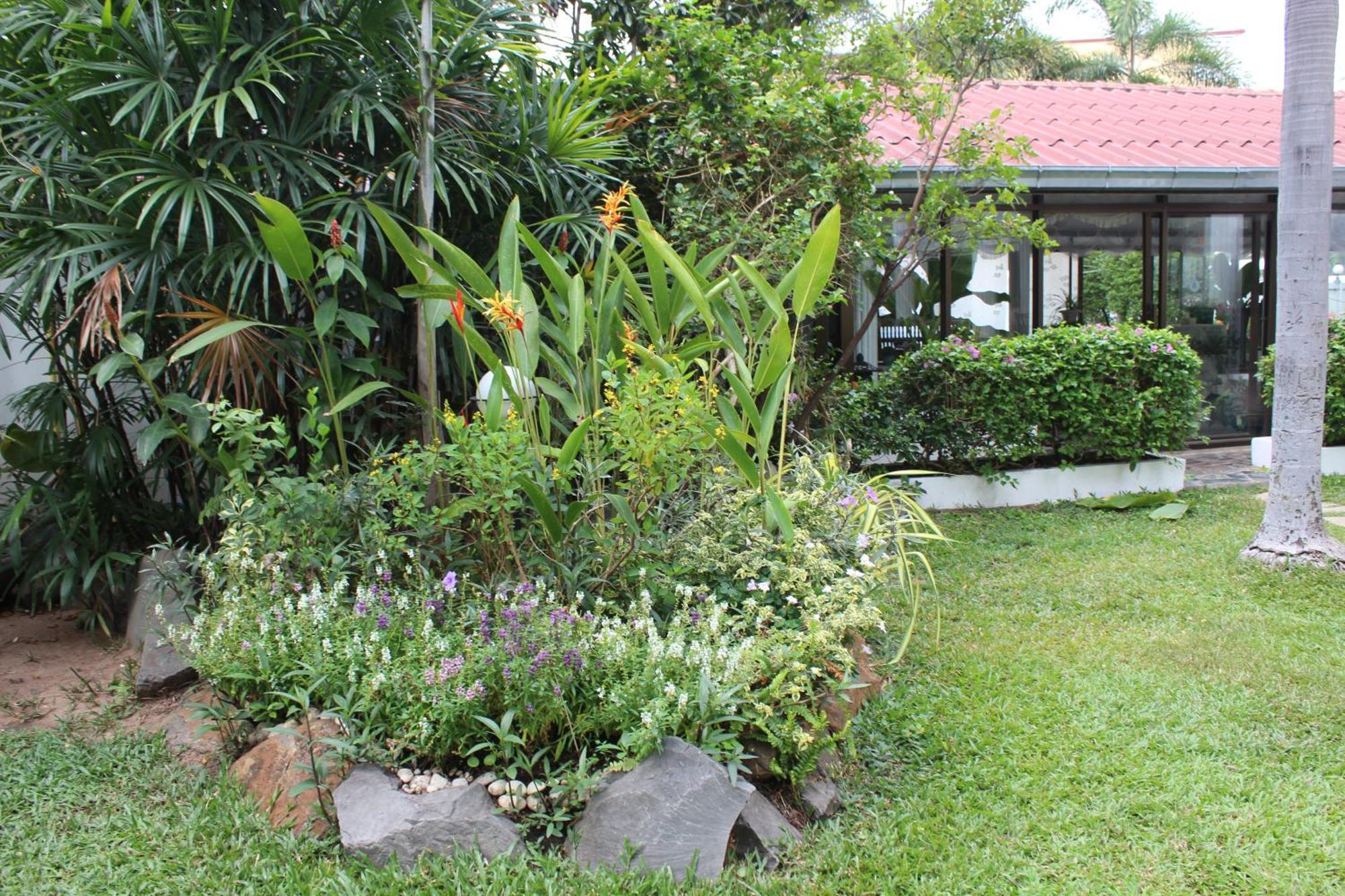 White Elephant Resort Surin Exterior foto